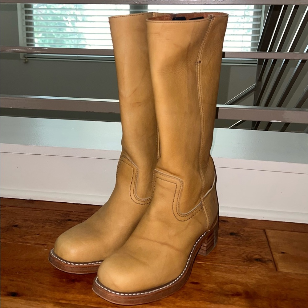 Campus 14L Banana Frye Boots 7.5